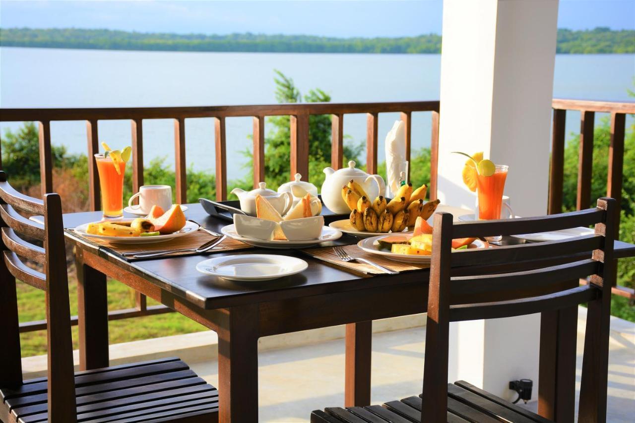 Ashansa Lagoon Resort Tangalle Dış mekan fotoğraf